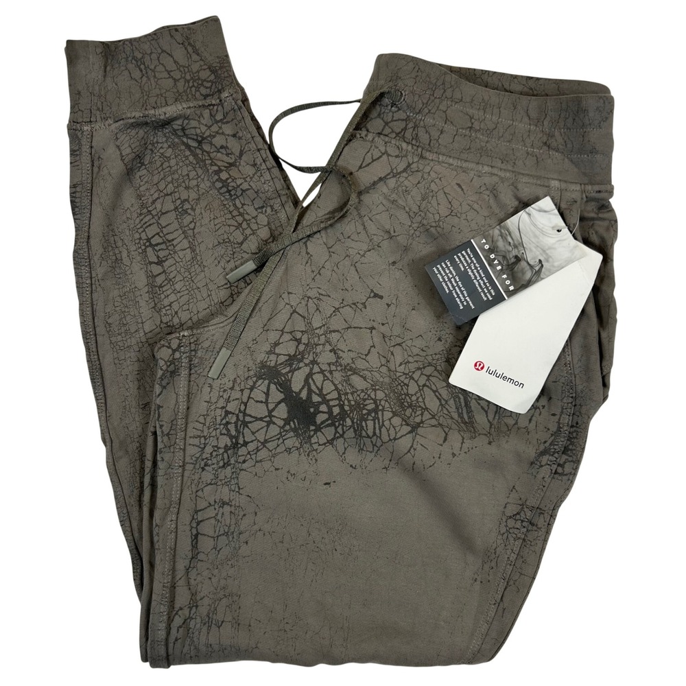Lululemon Warm Down Jogger Thread Dye Grey Crackle Print Pants Size 10 LW5DN5S